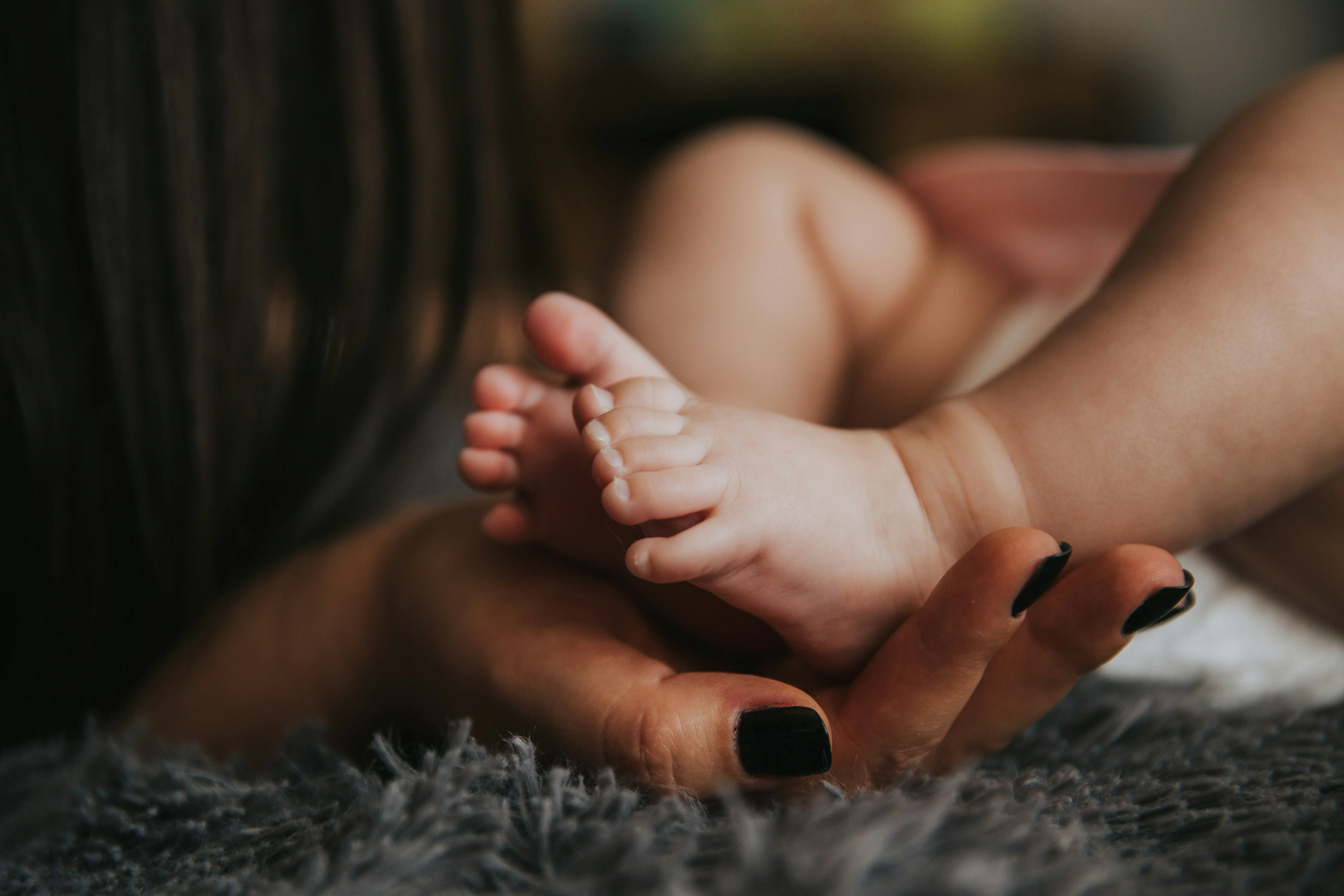 Expectant mother receiving 24/7 support