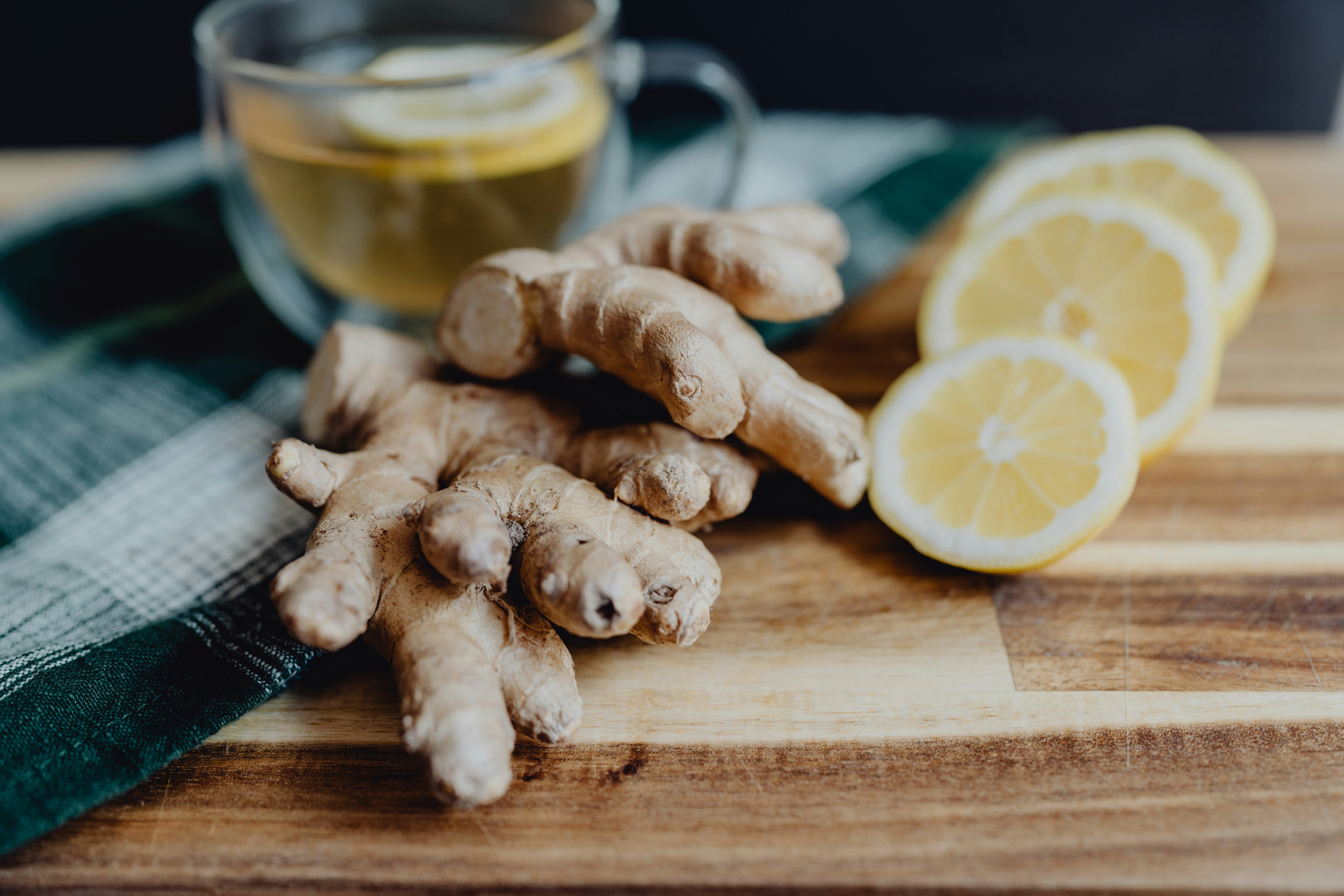 Ginger Tea During Pregnancy: Nausea Relief vs. Third Trimester Risks