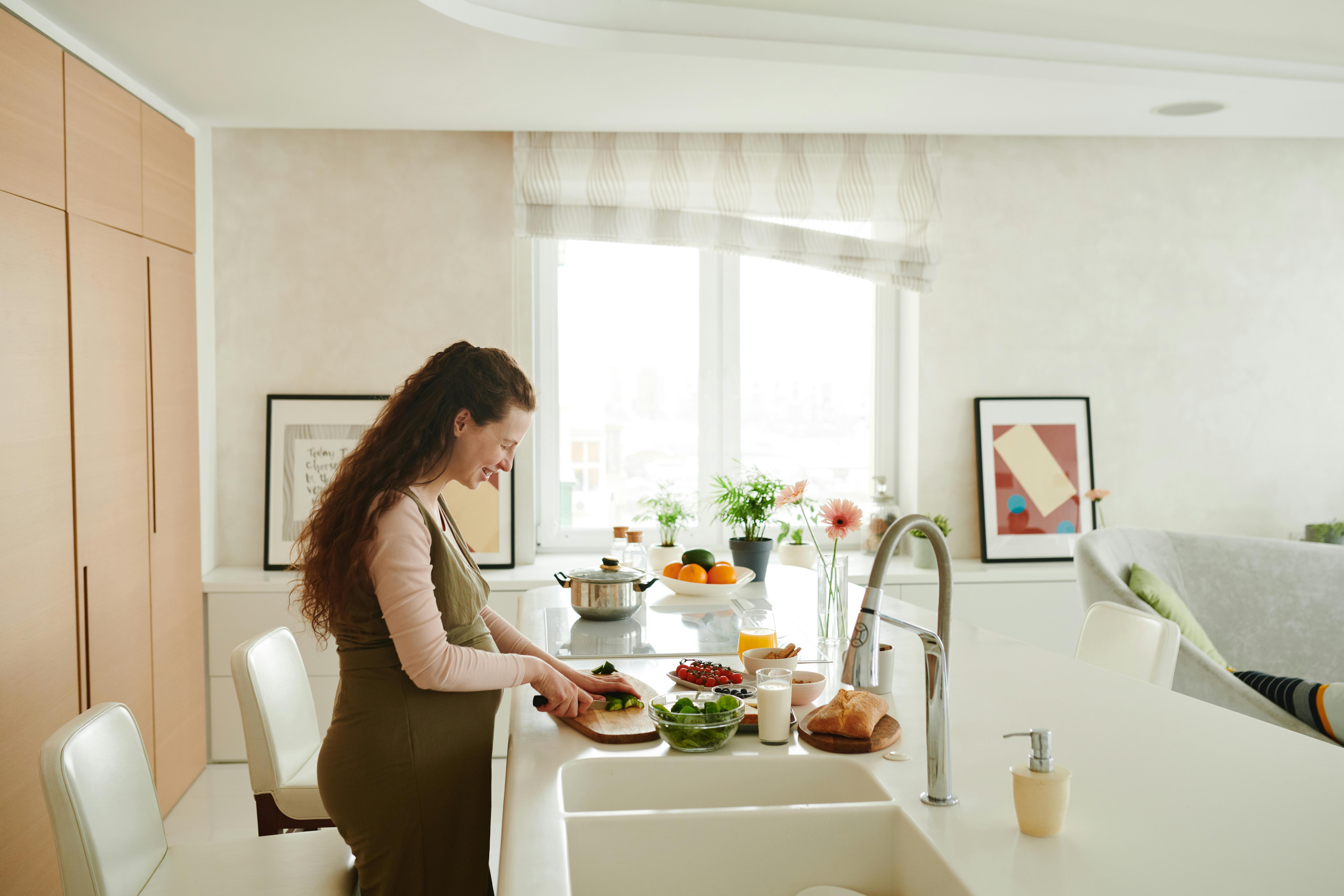Superfoods for the Third Trimester: Nourishing Your Body for Labour and Recovery